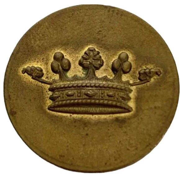 La Belle Jardiniere- Paris Marquis Crown Antique Shank Livery Back Gilt Button - Picture 2 of 5